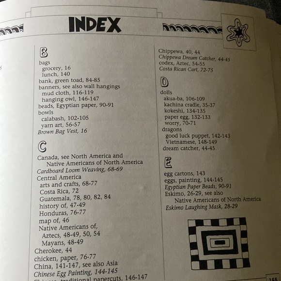 2/$15 Art project books.🏅One is a 1993 Parents’ Choice Award Winner.📚❤️🎨 - Picture 8 of 16